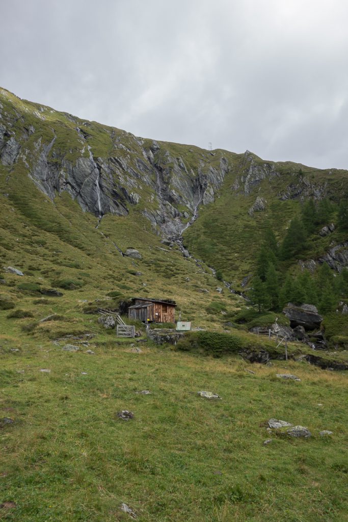 Voorraad lift van de hut.